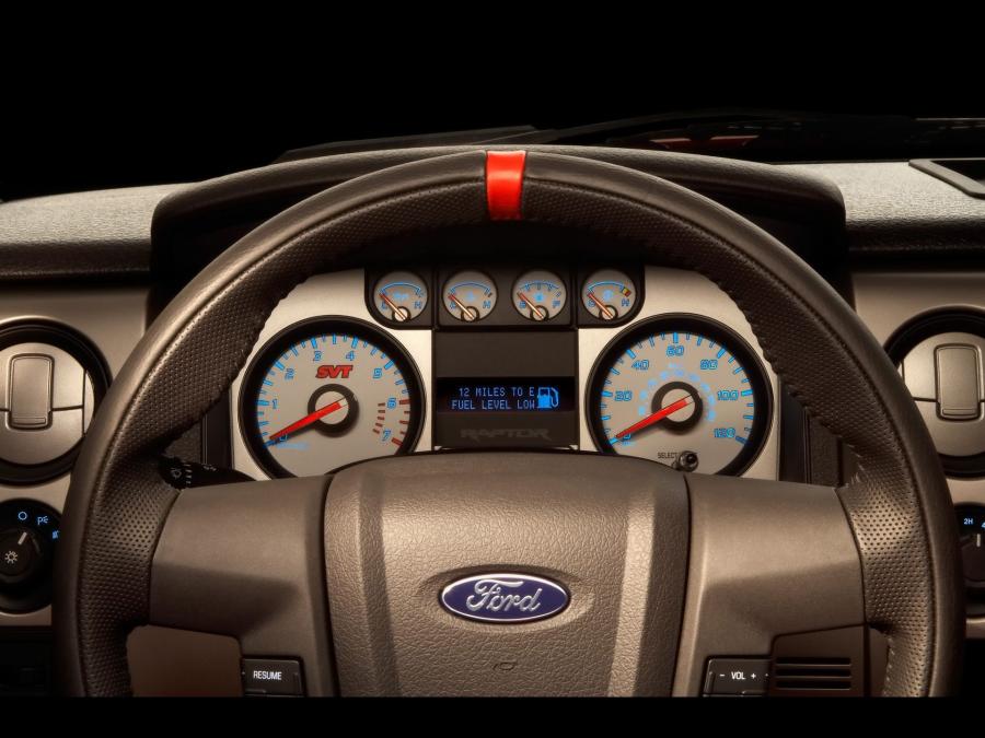  Ford F-150 SVT Raptor 2010 года  (фото 144 из 295)